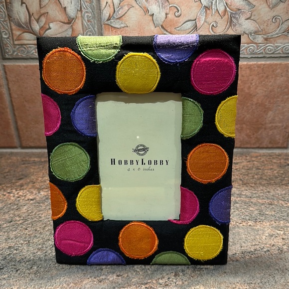 Hobby Lobby Colorful DotPicture Frame 4x6 - Picture 1 of 8